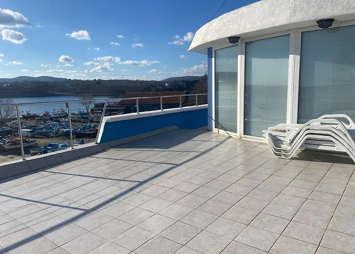 Ribarska Sreshta Family Zarewo