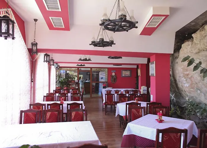 Hotel Ribarska Sreshta Family 3*